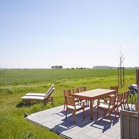 Reetland Am Meer - Luxus Reetdachvilla Mit 3 Schlafzimmern, Sauna Und Kamin F12 Dranske Exterior photo